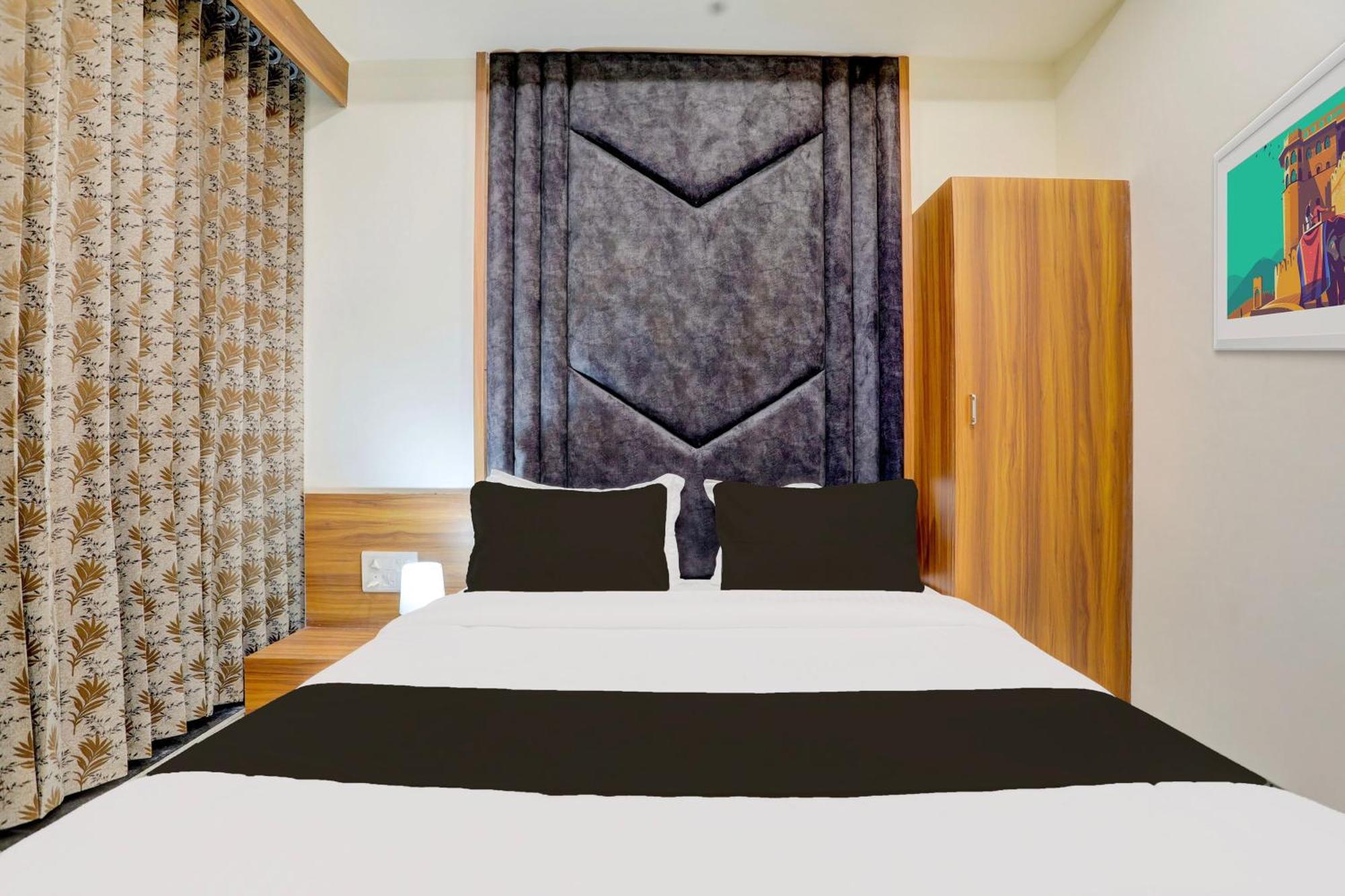 Hotel O Sun Light Amhedabad Dış mekan fotoğraf