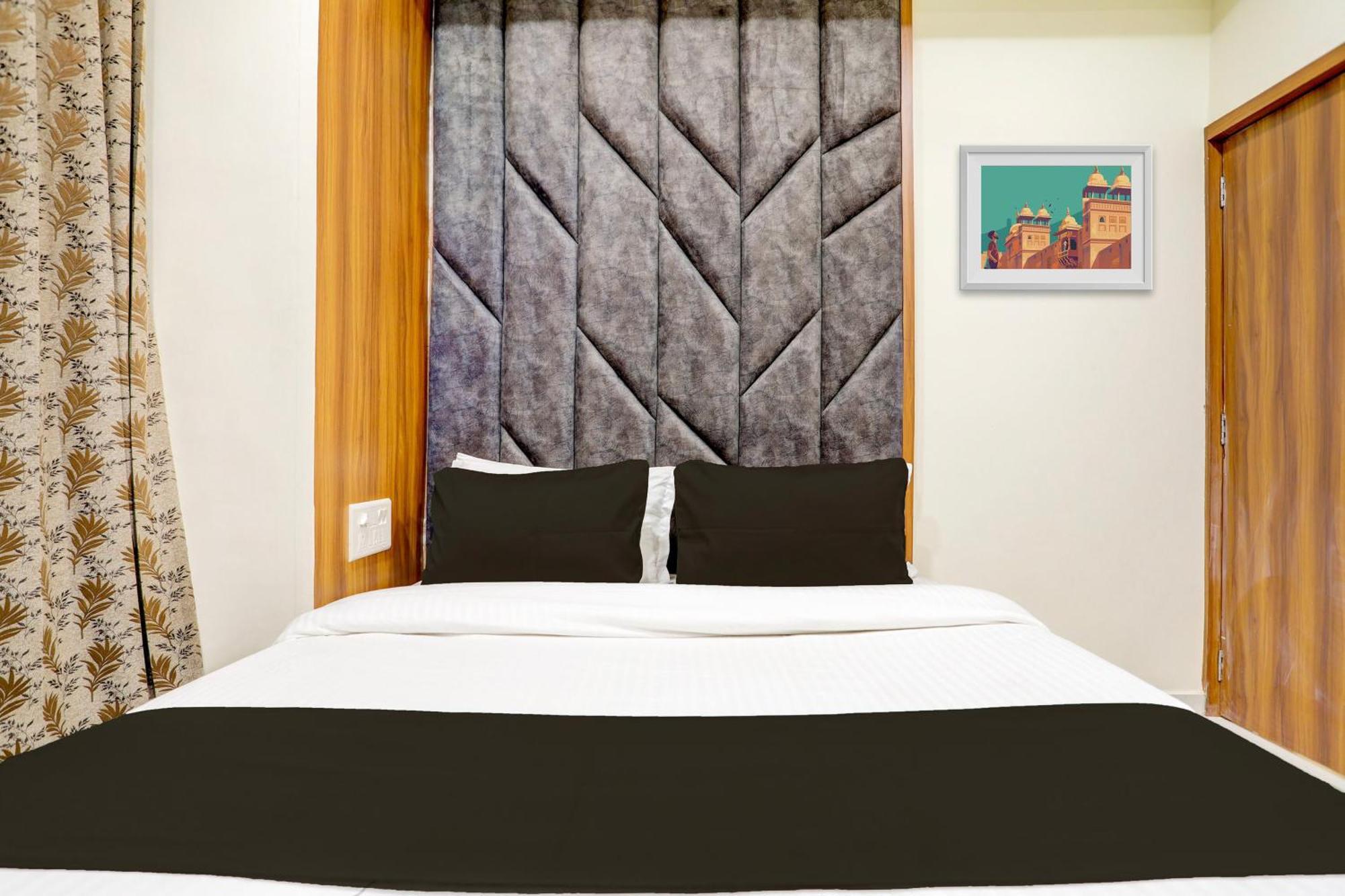 Hotel O Sun Light Amhedabad Dış mekan fotoğraf