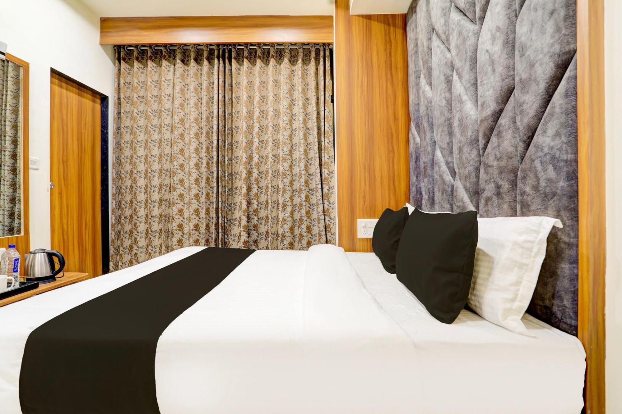 Hotel O Sun Light Amhedabad Dış mekan fotoğraf