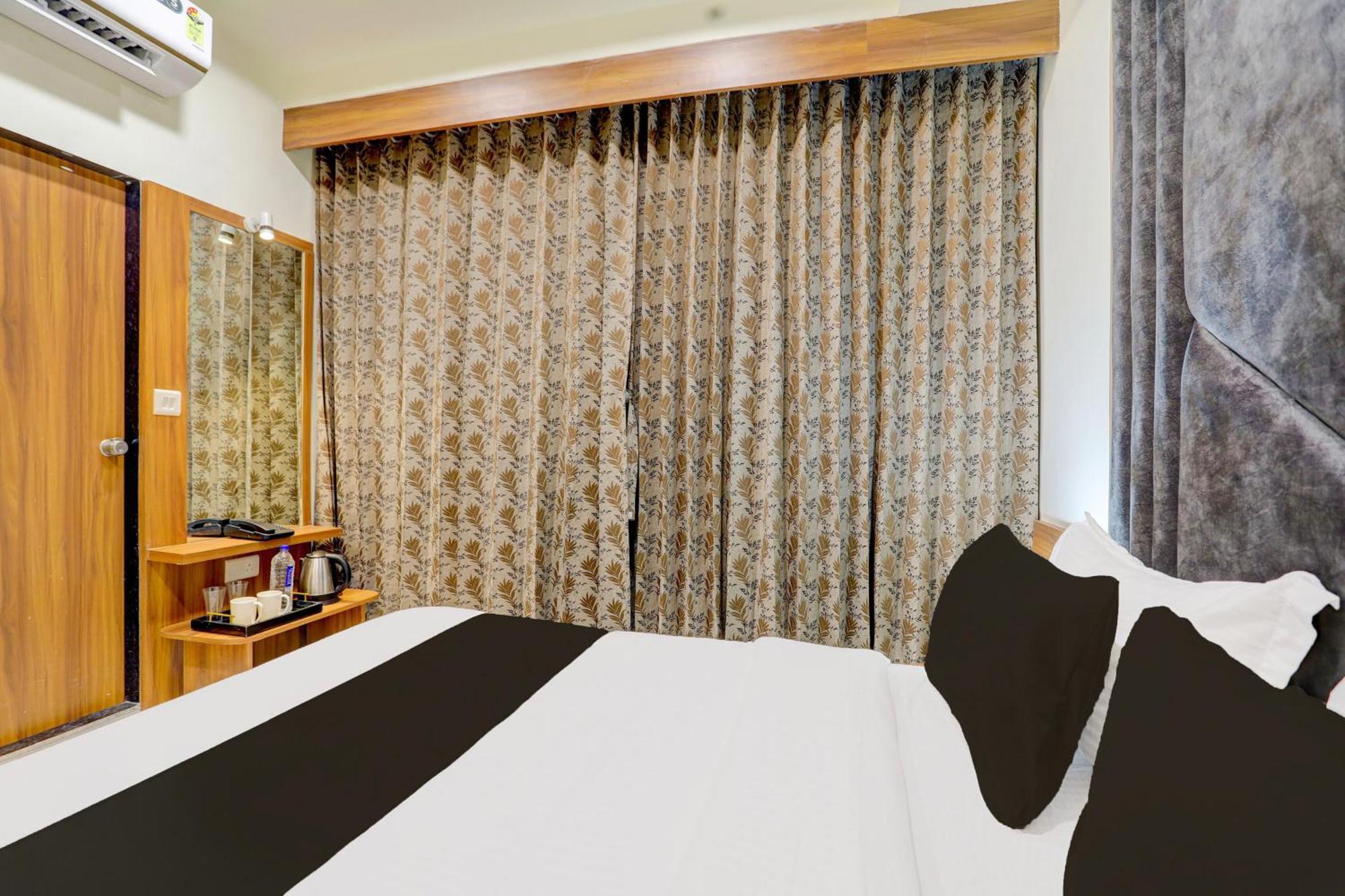 Hotel O Sun Light Amhedabad Dış mekan fotoğraf